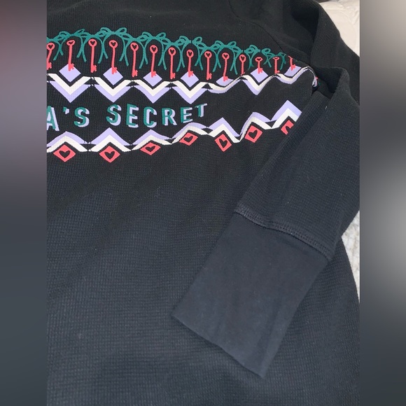 VICTORIA’S SECRET Christmas thermal pj  shirt WOMENS size medium - Picture 9 of 11